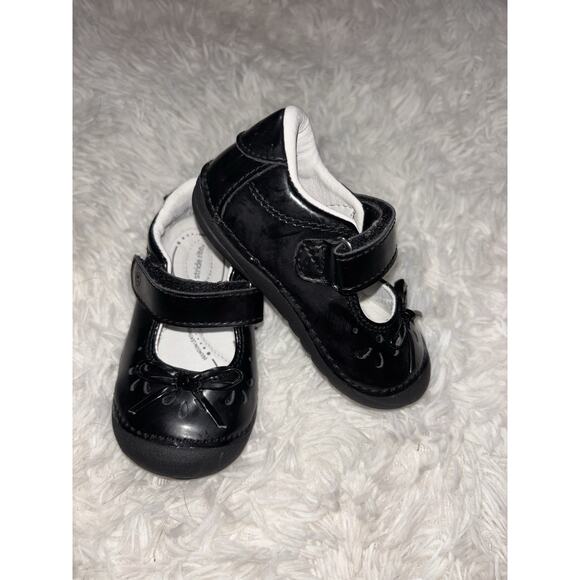 Stride Rite "Jane" toddler girl sz. 5 black shiny mary jane shoes. Adorable - Picture 1 of 10
